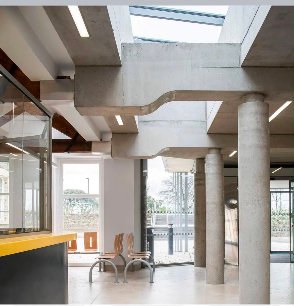 Concrete columns interior