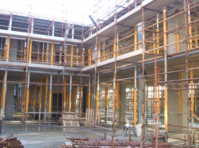 Multi-storey formwork and scaffolding inside open atrium construction